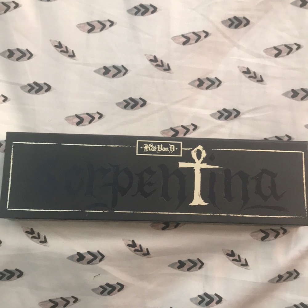 Kat von d serpentina eyeshadow palette